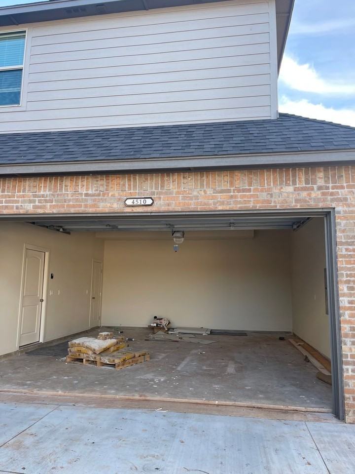 4510 Enclave Cir - Photo 3 of 33