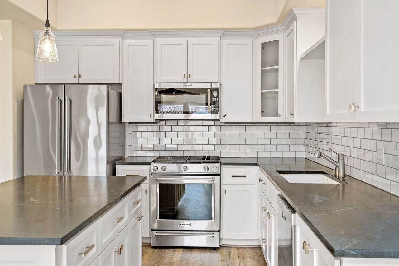 103 Greve Pl - Photo 2 of 46