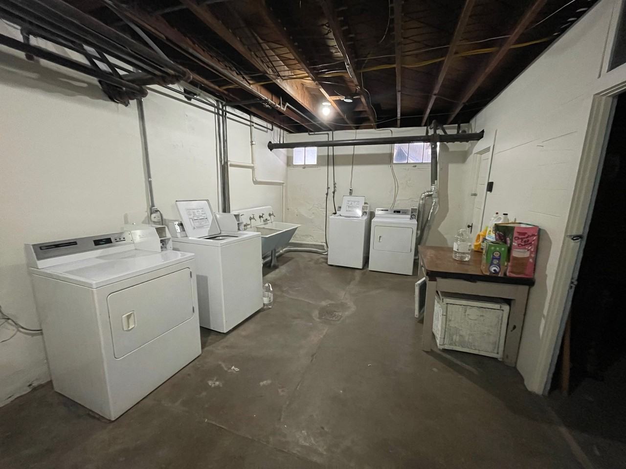 616 South Grand Avenue - Photo 2 of 28