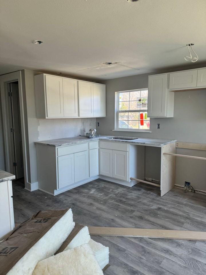 109 N Lane Wells Dr - Photo 2 of 6