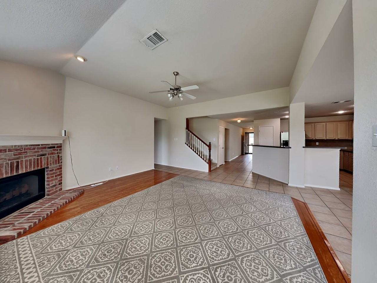 9045 Trail Blazer Dr - Photo 3 of 26