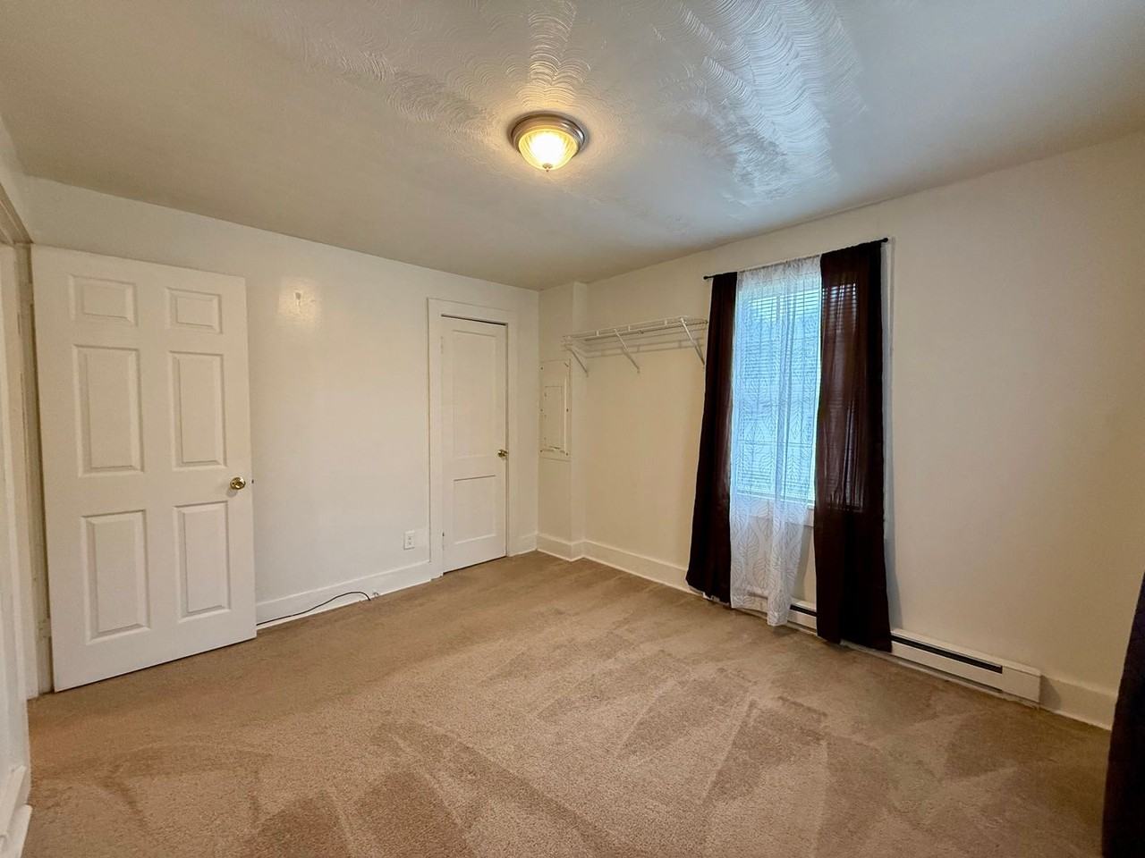 122 N Clay St - Photo 3 of 9