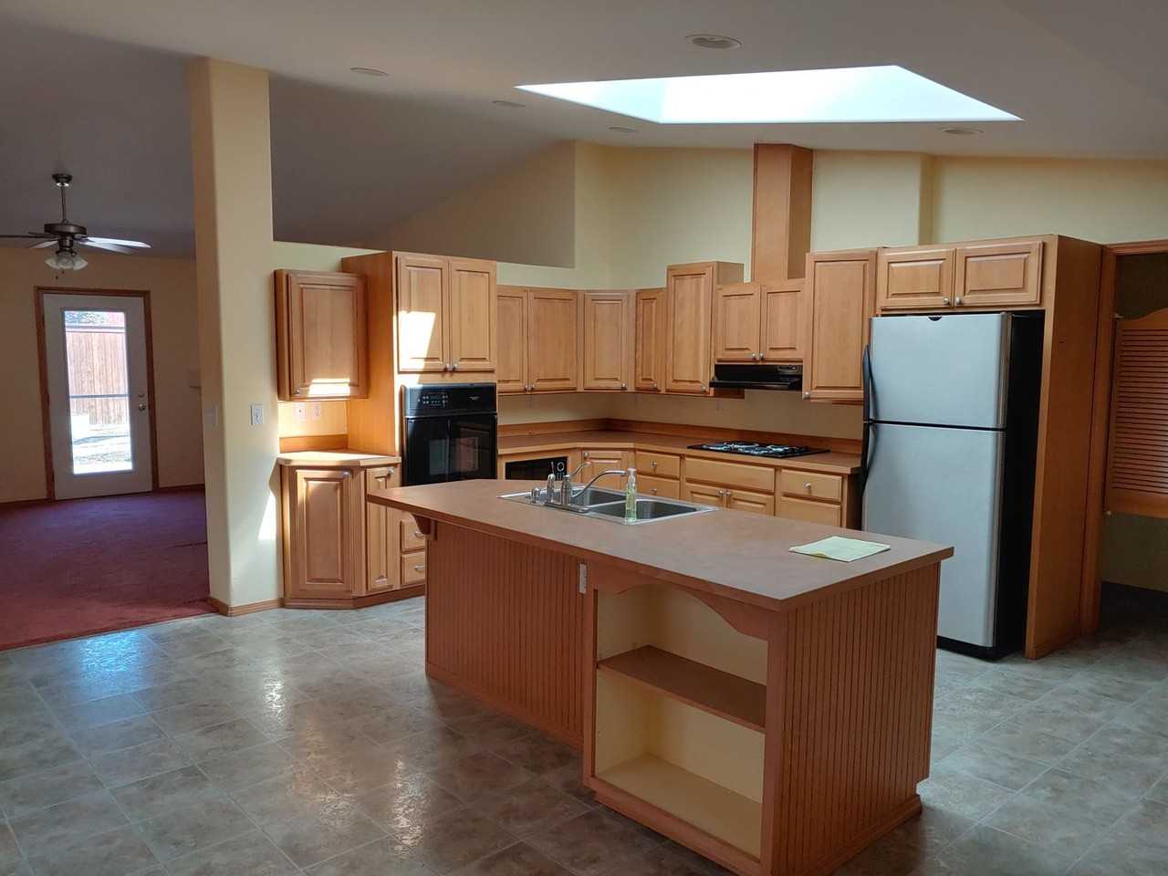 173 E Jeffrey Pine Ln - Photo 2 of 19