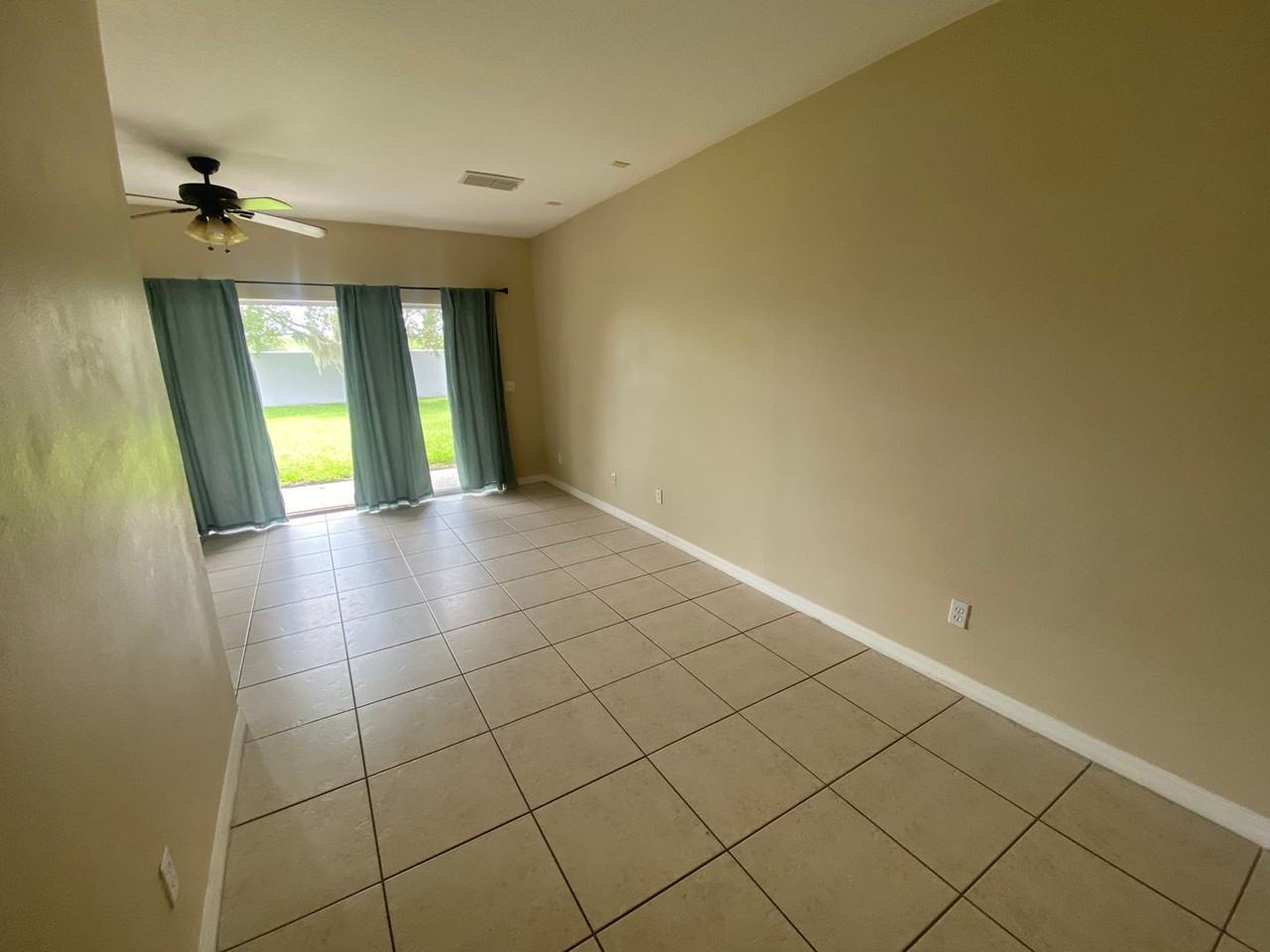 9448 Flowering Cottonwood Rd - Photo 5 of 26