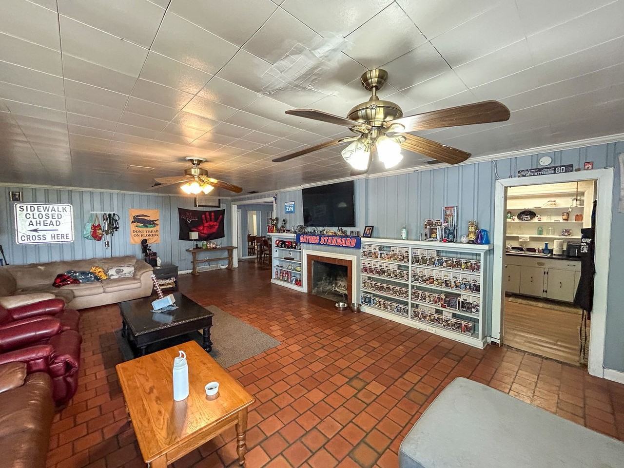 2115 Nw 3rd Pl - Photo 2 of 38