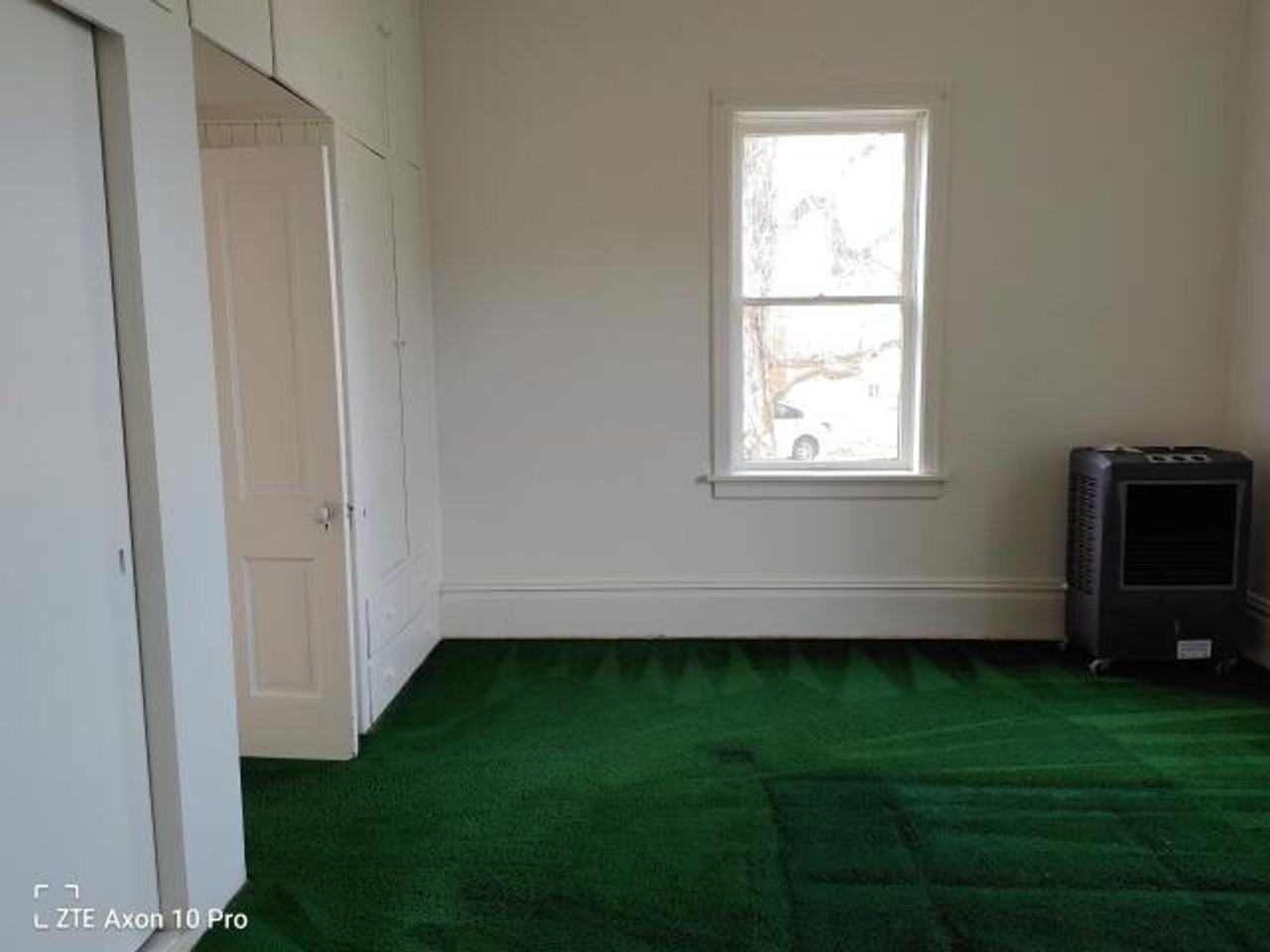 2557 S Orchard Dr - Photo 7 of 10