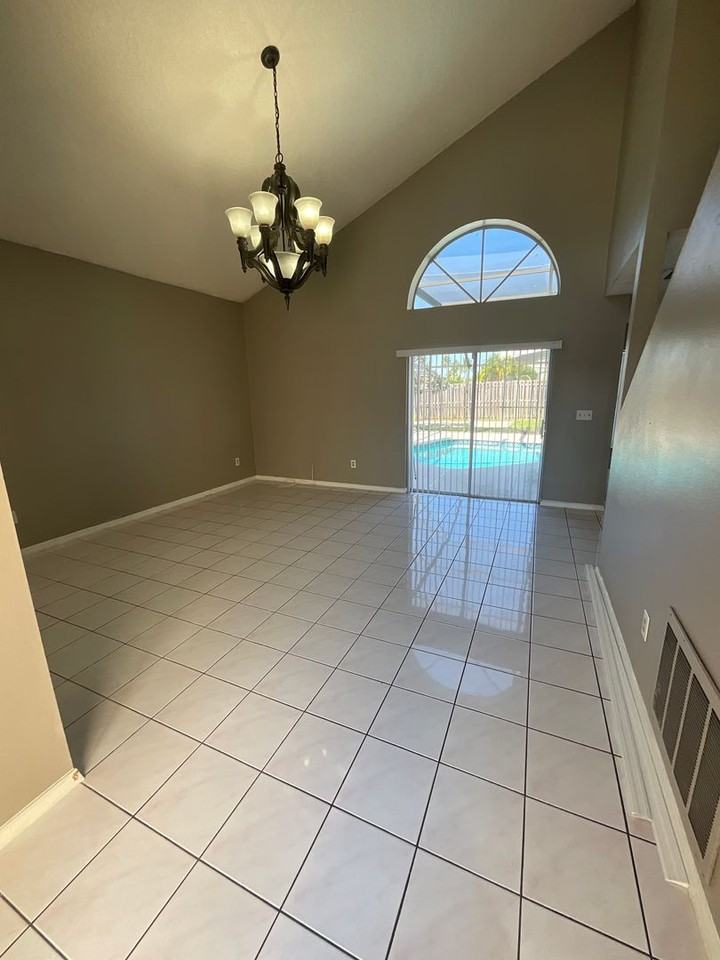 101 Zolfo Springs Ct - Photo 3 of 24