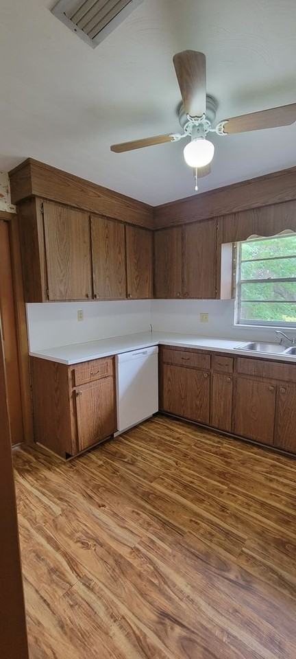 141 Se 59th St - Photo 7 of 45