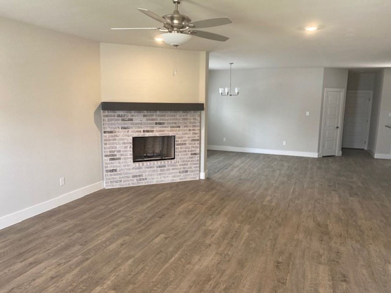 676 The Cottages Dr - Photo 6 of 29