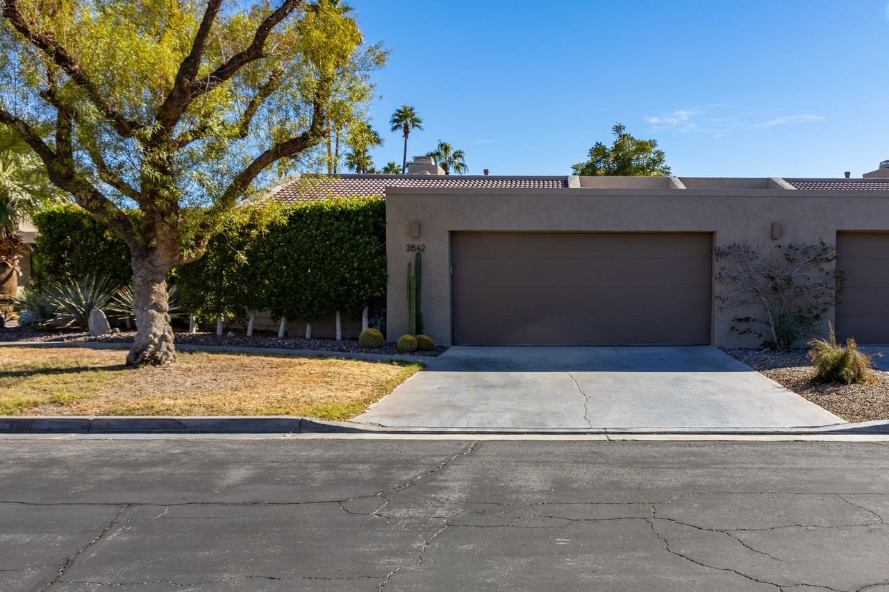 2842 Sundance Cir W - Photo 6 of 50