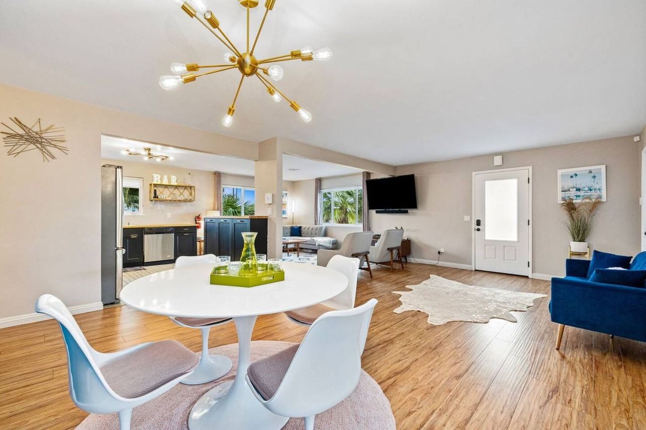 2525 N Cerritos Rd - Photo 4 of 32