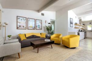 featured image of 547 N Sunrise Way