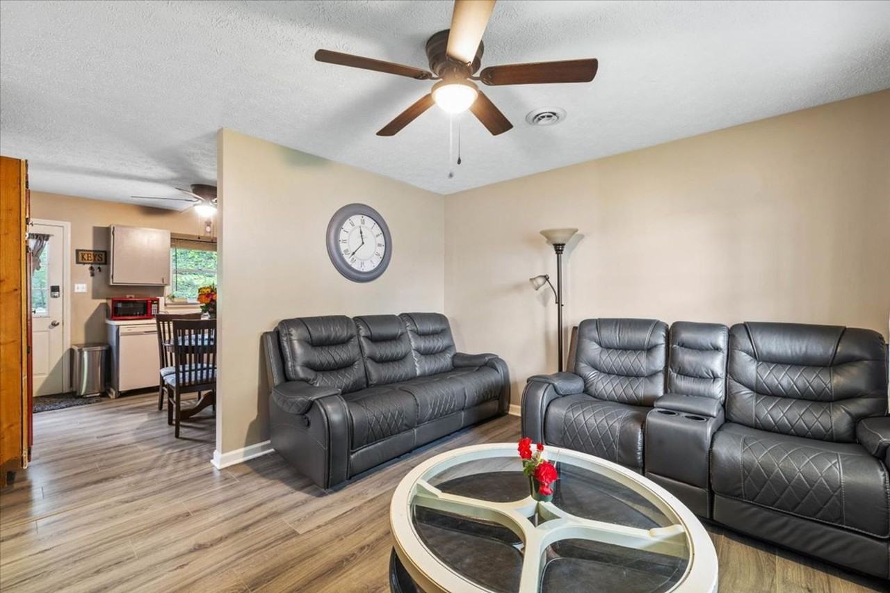 301 Forest Ave - Photo 6 of 15