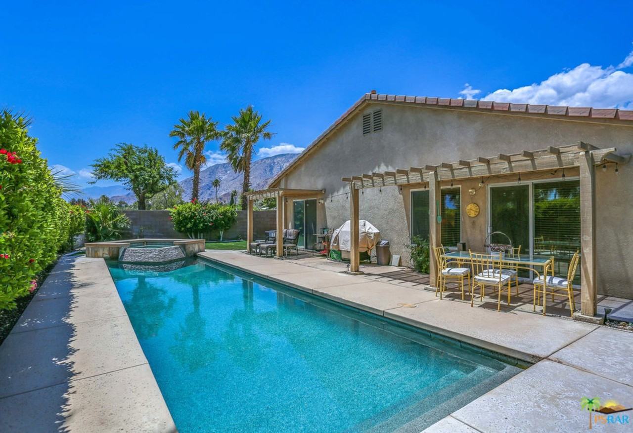 3708 Meadow Vw - Photo 2 of 25