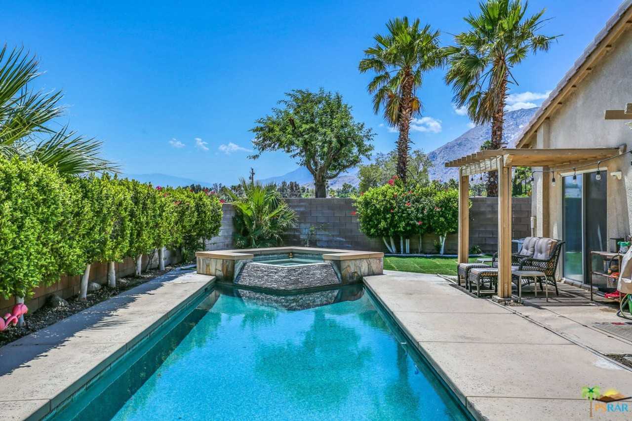 3708 Meadow Vw - Photo 3 of 25