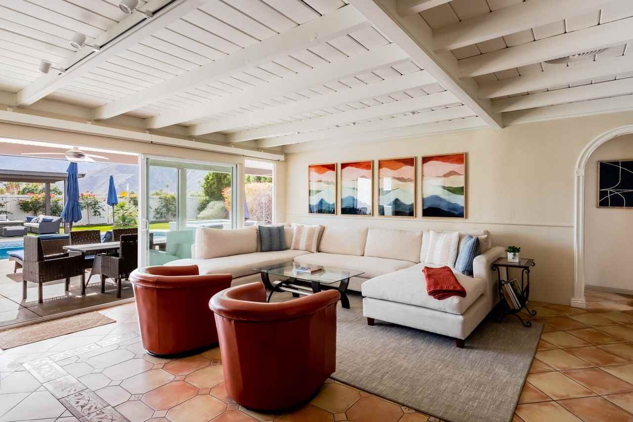 477 477 East Vía Colusa - Photo 2 of 50