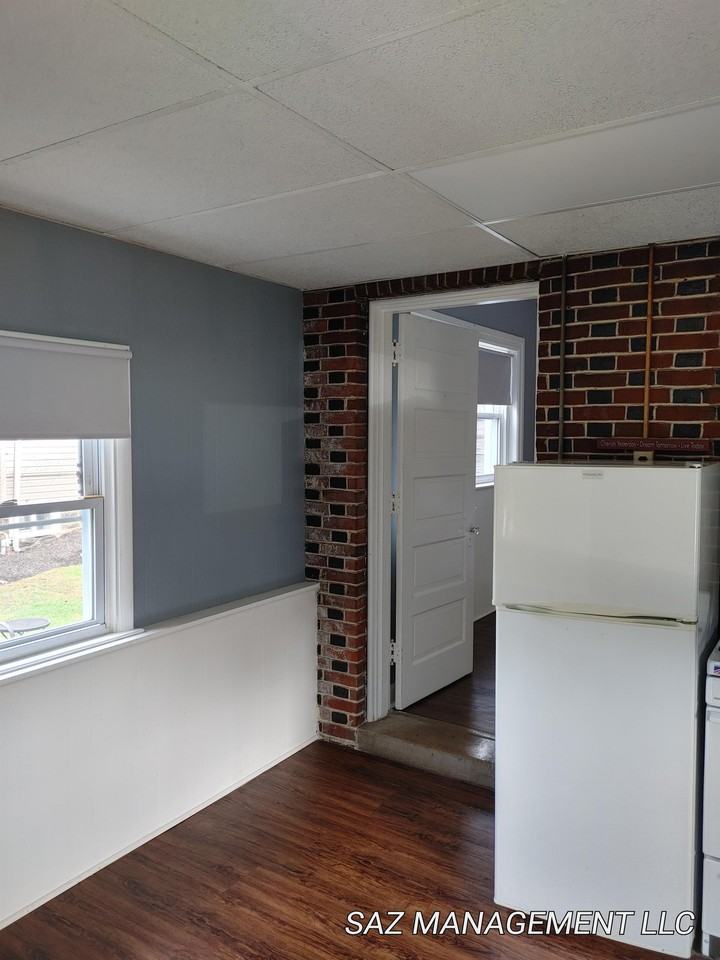 800 Darby Road - Photo 2 of 10