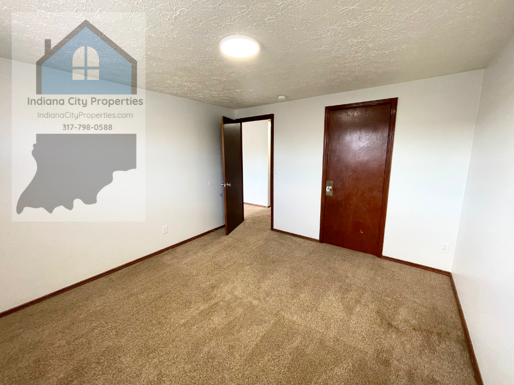 Home Avenue Apts - Photo 6 of 16