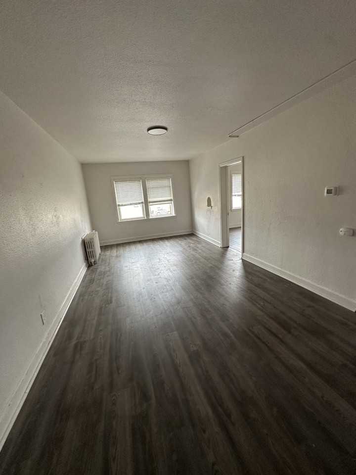 1916 4th Avenue East - Photo 2 of 9