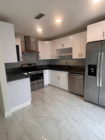 1847 North Congress Avenue - Photo 2 of 13