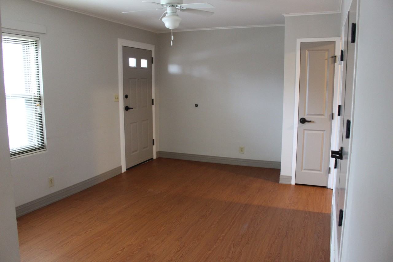 Ridgeview Apartments - Photo 4 of 9