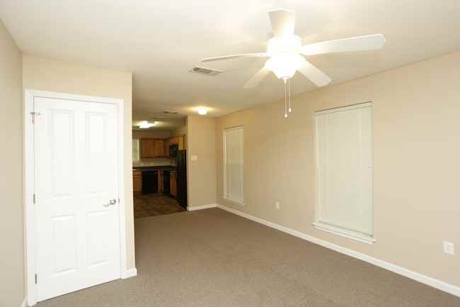 Sugar Hill Crossing - Photo 3 of 21