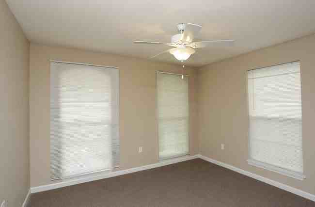 Sugar Hill Crossing - Photo 7 of 21