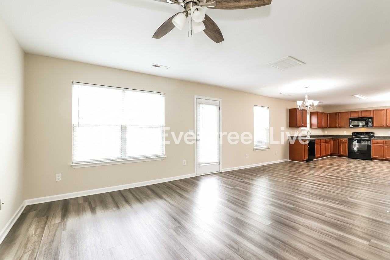 7 Stoud Cir - Photo 3 of 15