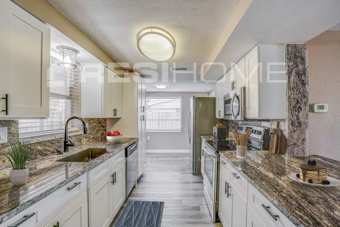 5423 Casino Dr - Photo 2 of 16