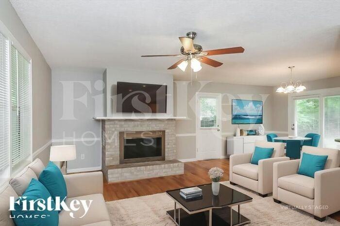 860 Green Forest Dr Se - Photo 3 of 18