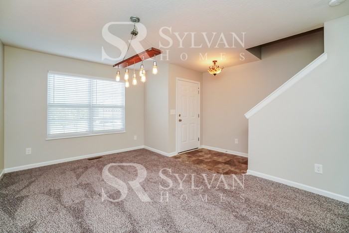 218 Faulkner Dr - Photo 2 of 15