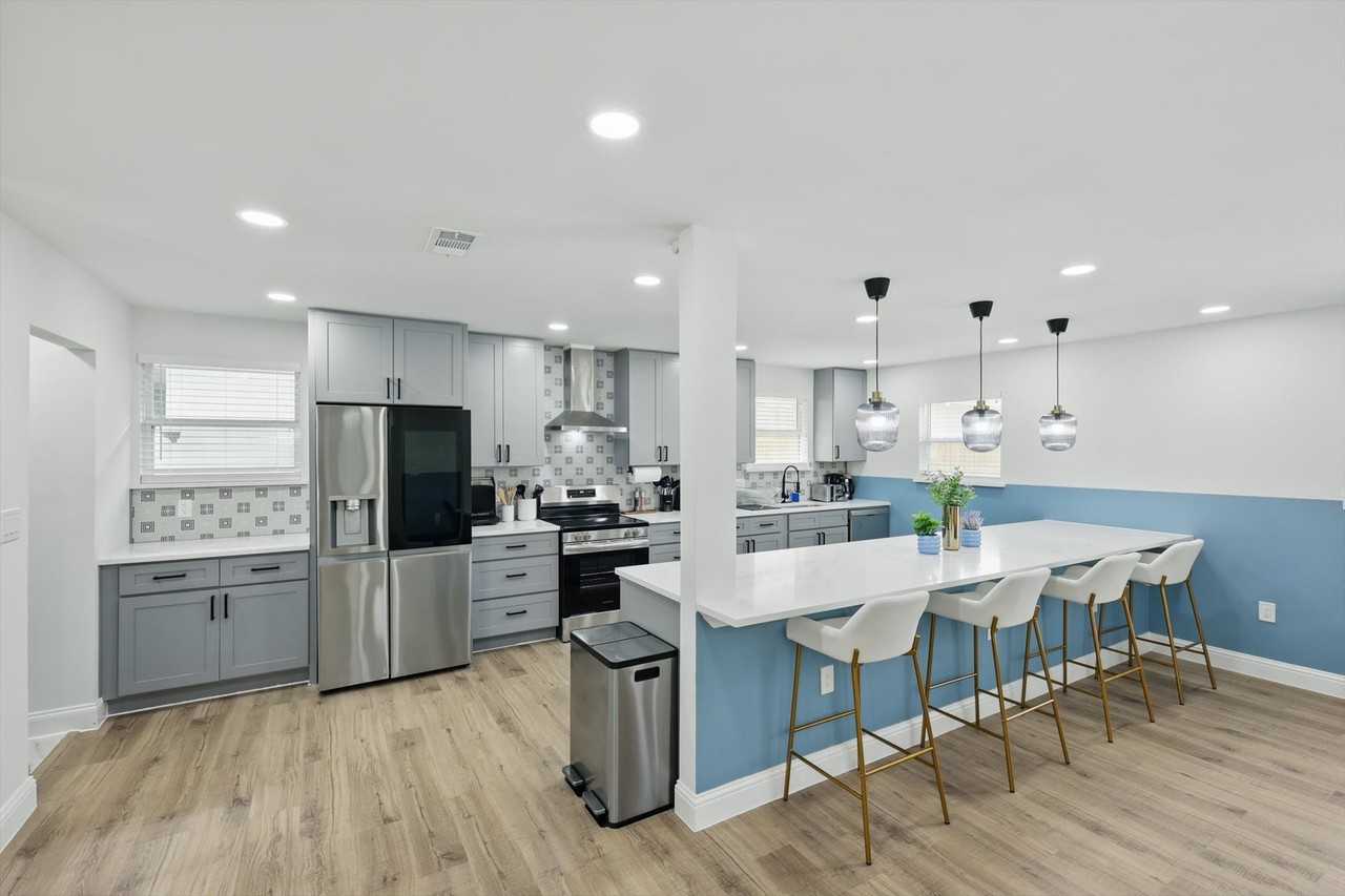 3321 Ridgehaven St #NA - Photo 4 of 42