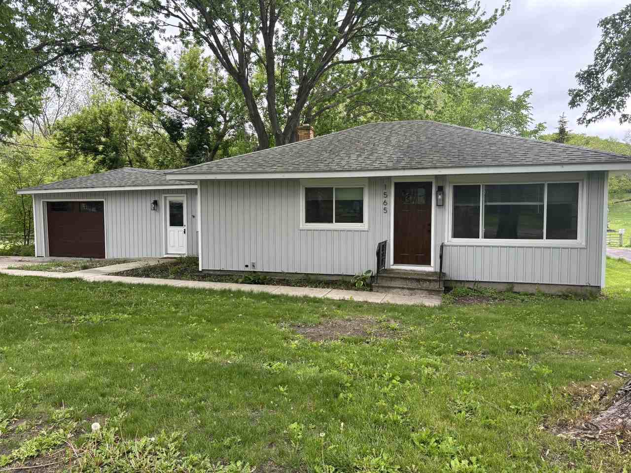 1565 Spaulding Ave Se #NA - Photo 2 of 11