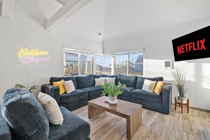 725 Salem Ct #NA - Photo 2 of 39