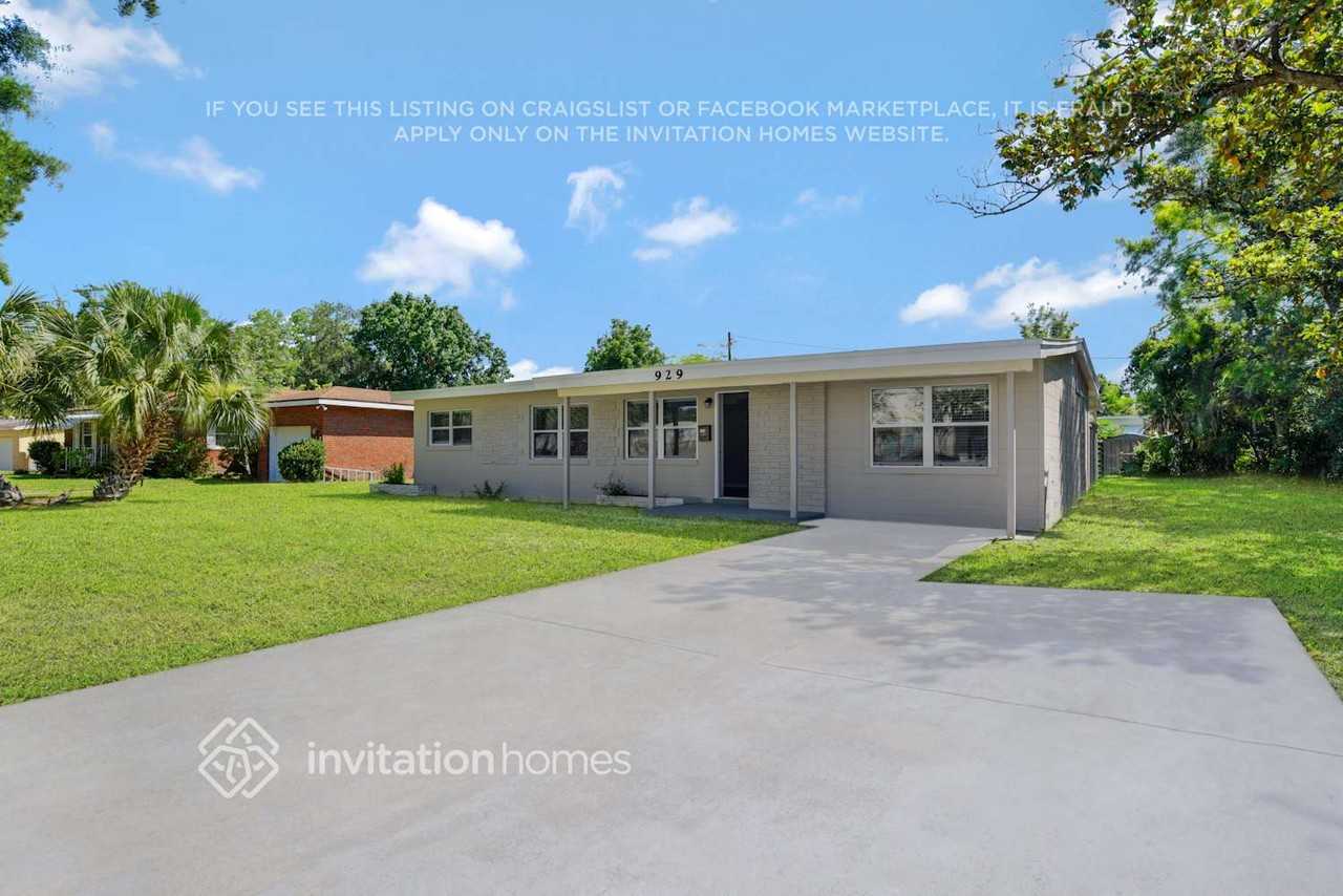 929 W Lake Mann Dr - Photo 3 of 30