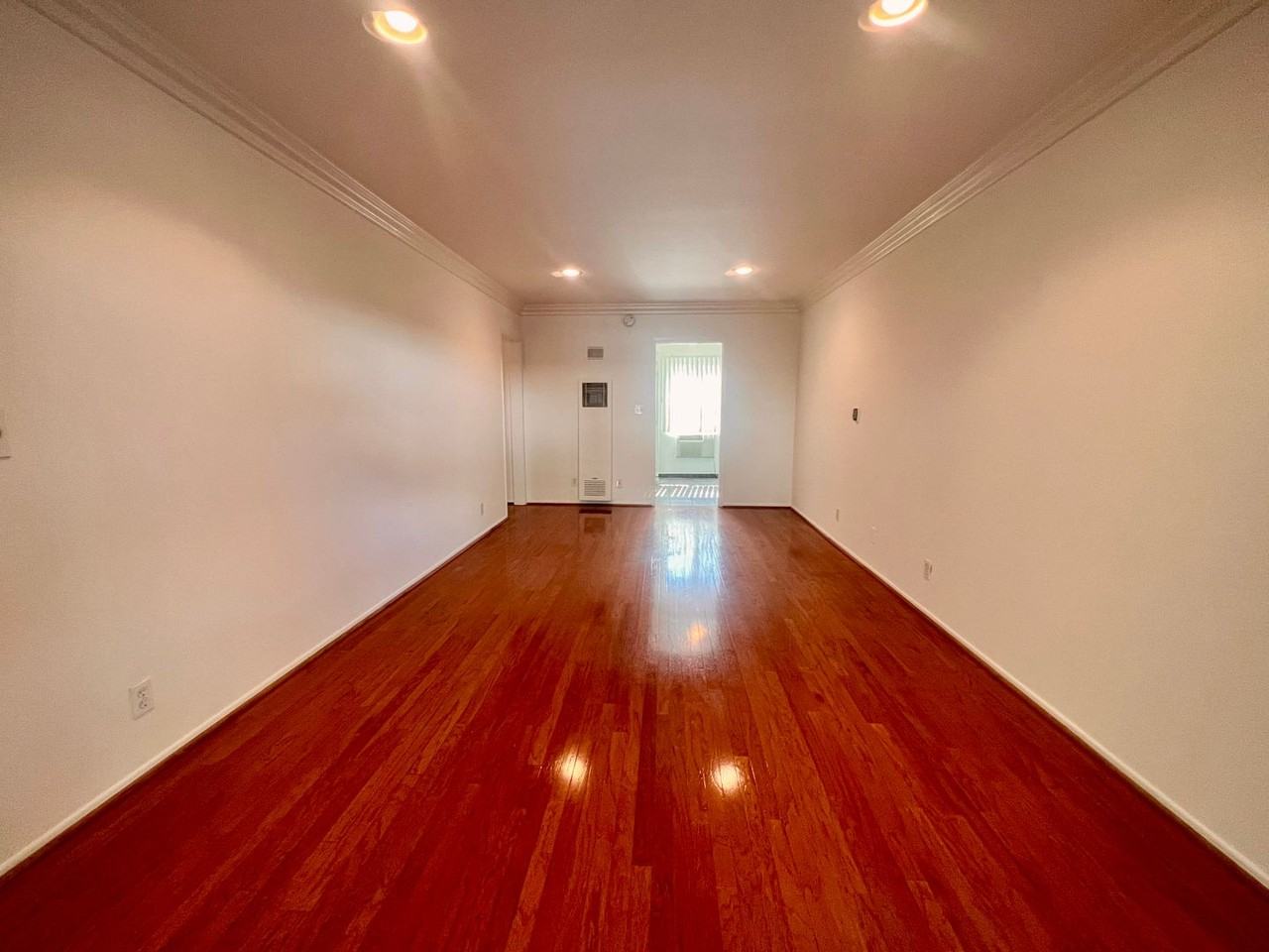 8130 Norton Ave, West Hollywood - Photo 3 of 31