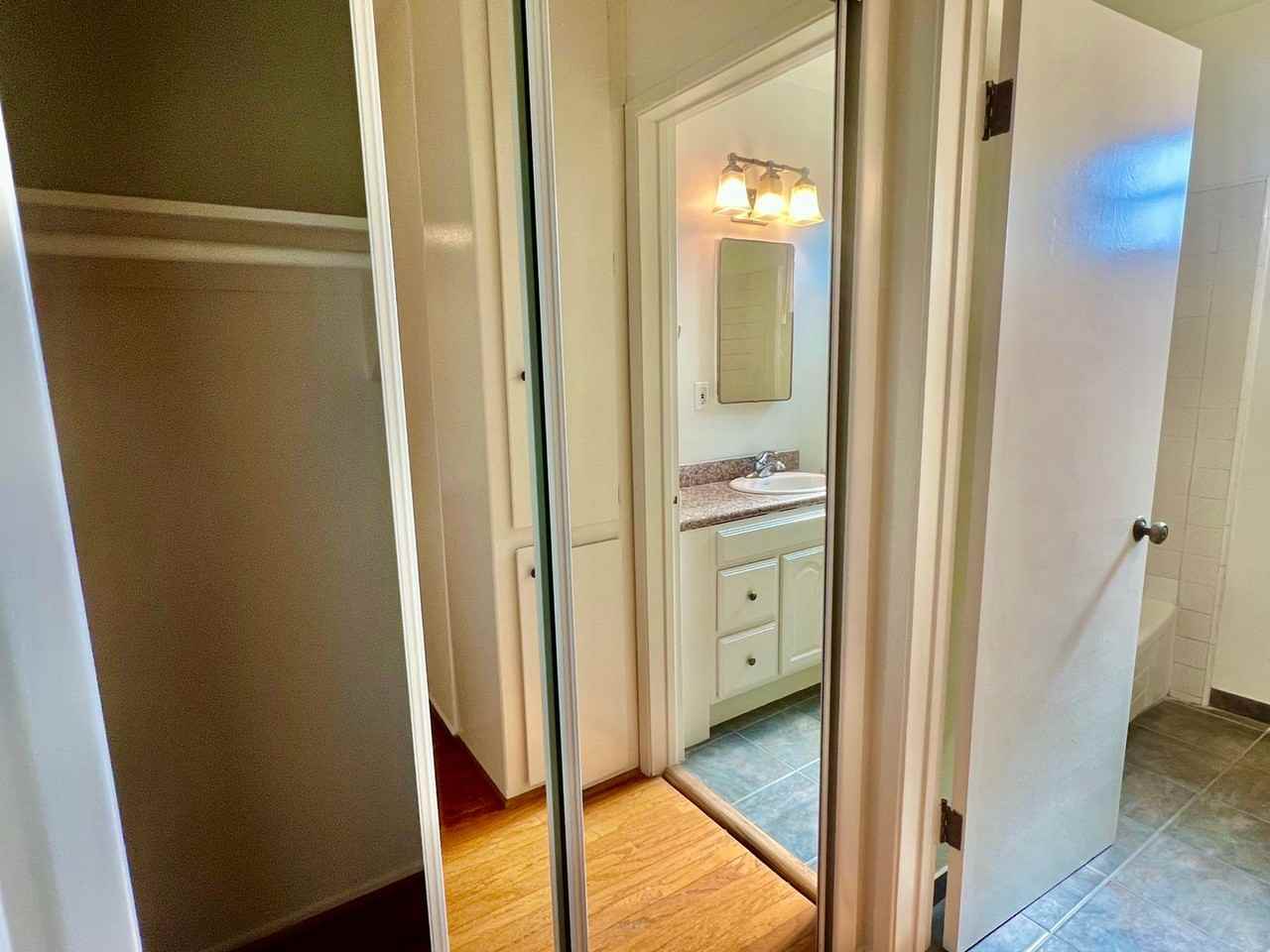 8130 Norton Ave, West Hollywood - Photo 5 of 31