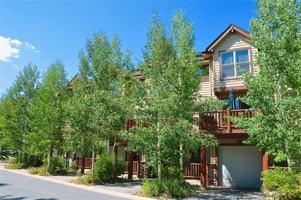 featured image of 102 Sawyer Cir