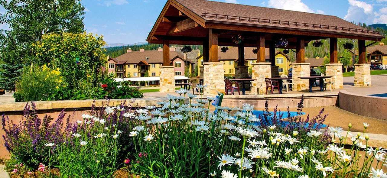 102 Sawyer Cir - Photo 3 of 12