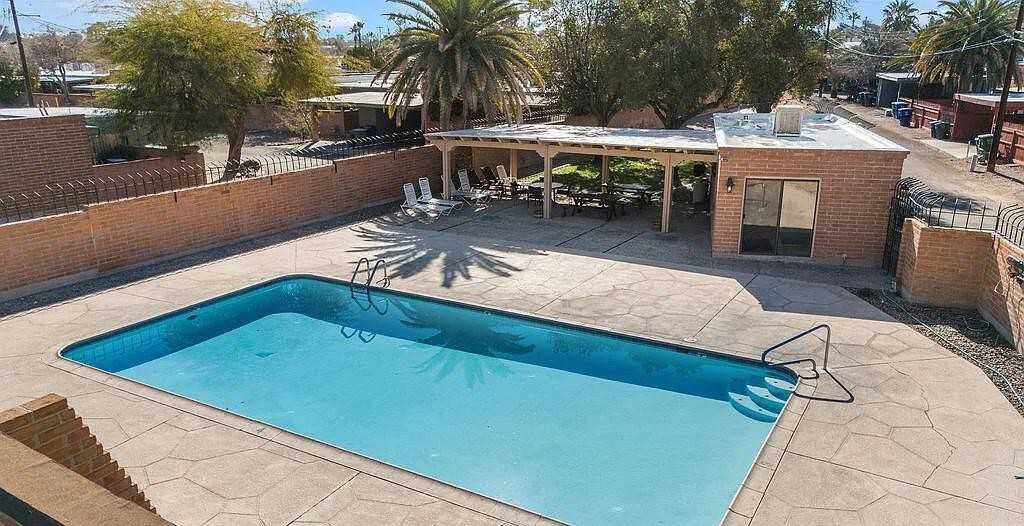 4409 E Brott St - Photo 2 of 14