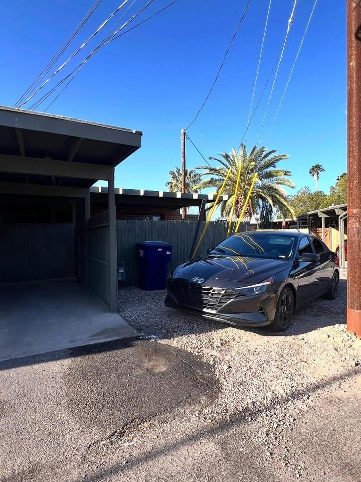 4409 E Brott St - Photo 5 of 14