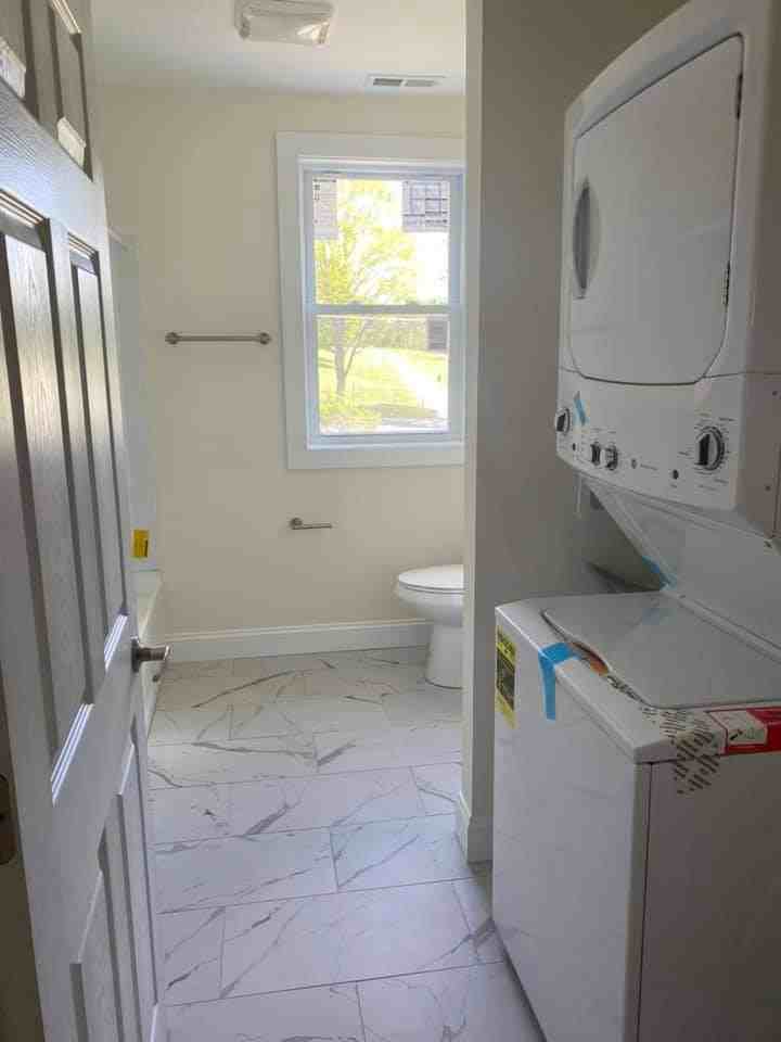 55 HOSPITAL AVE - Photo 4 of 5