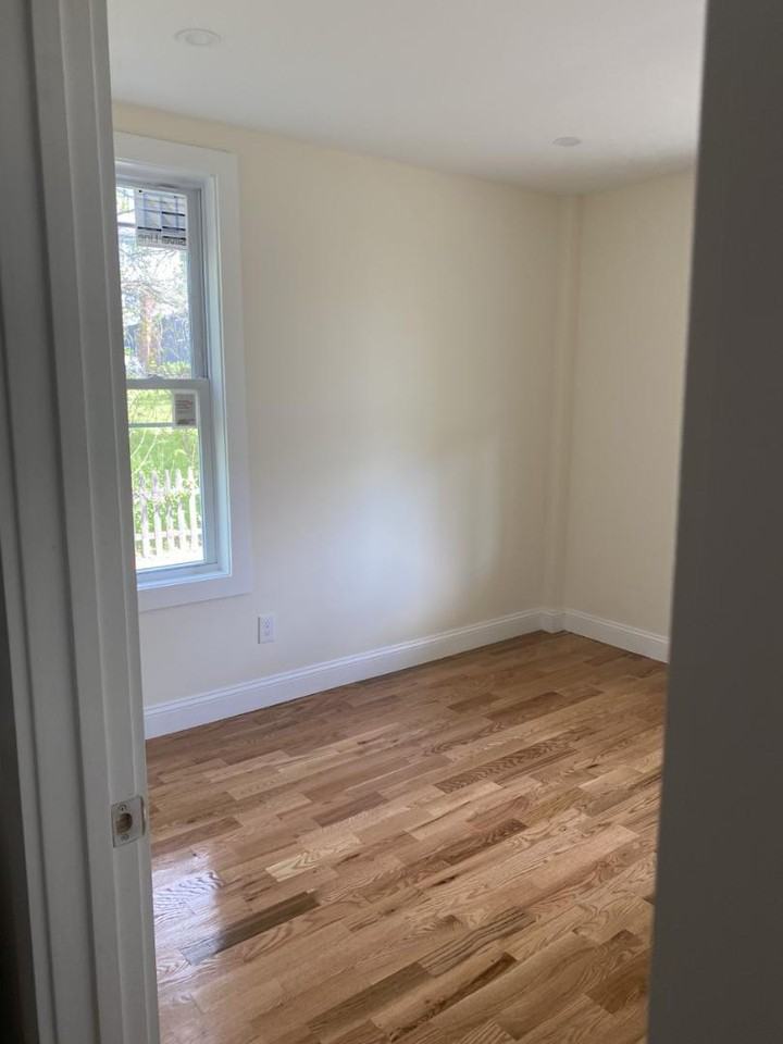 55 HOSPITAL AVE - Photo 5 of 5