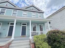 featured image of 20 E 40th St
