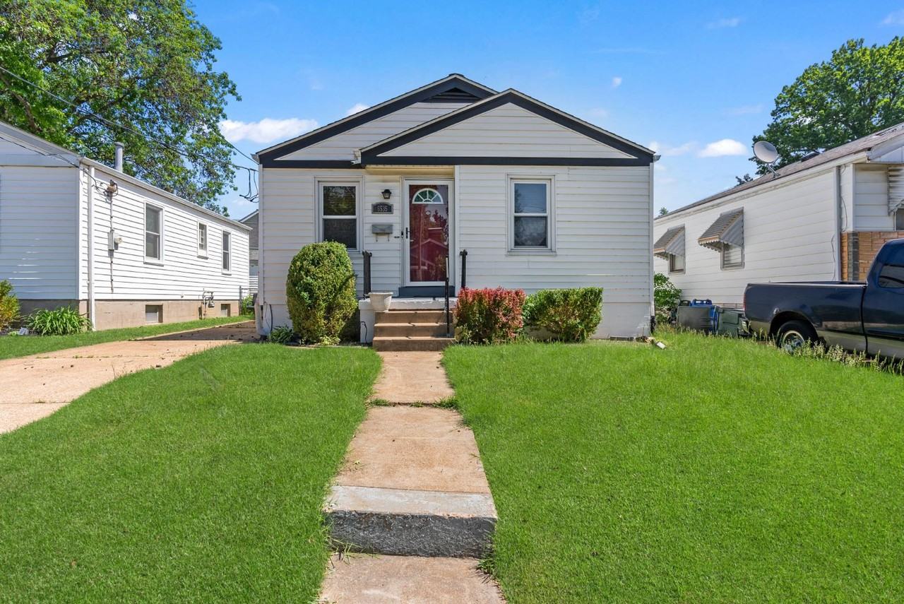 6535 Dale Ave - Photo 3 of 20