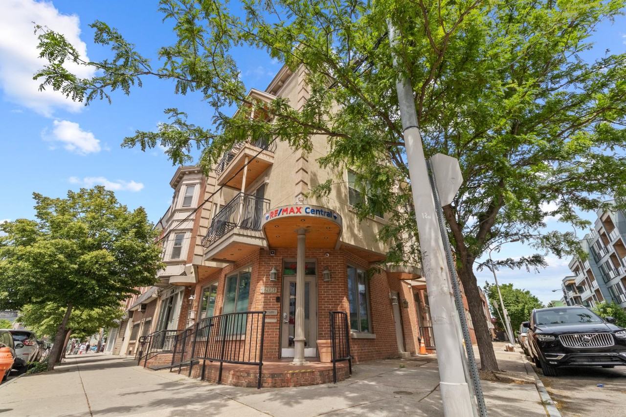 1200 Germantown Avenue - Photo 2 of 10