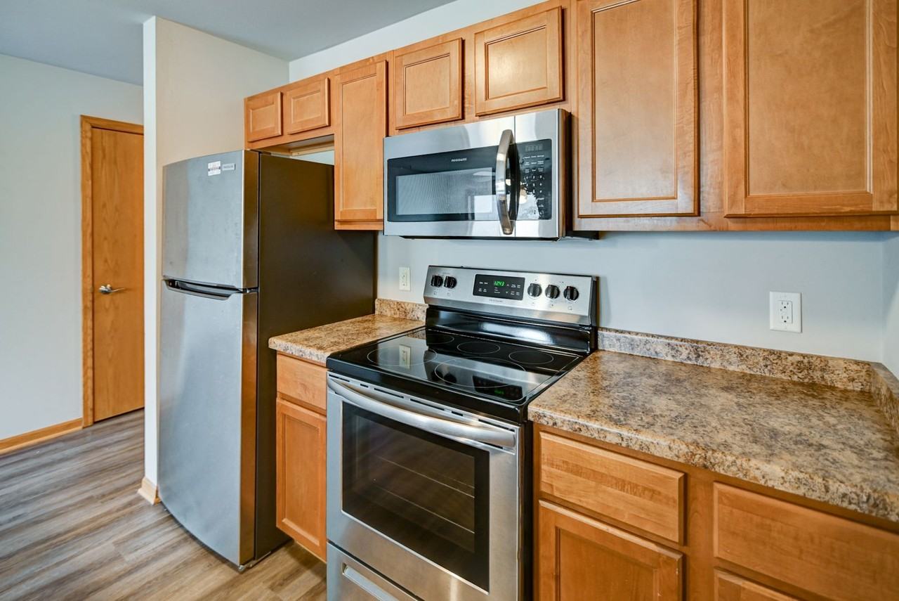 Fairhaven Court Apartments - Photo 7 of 9