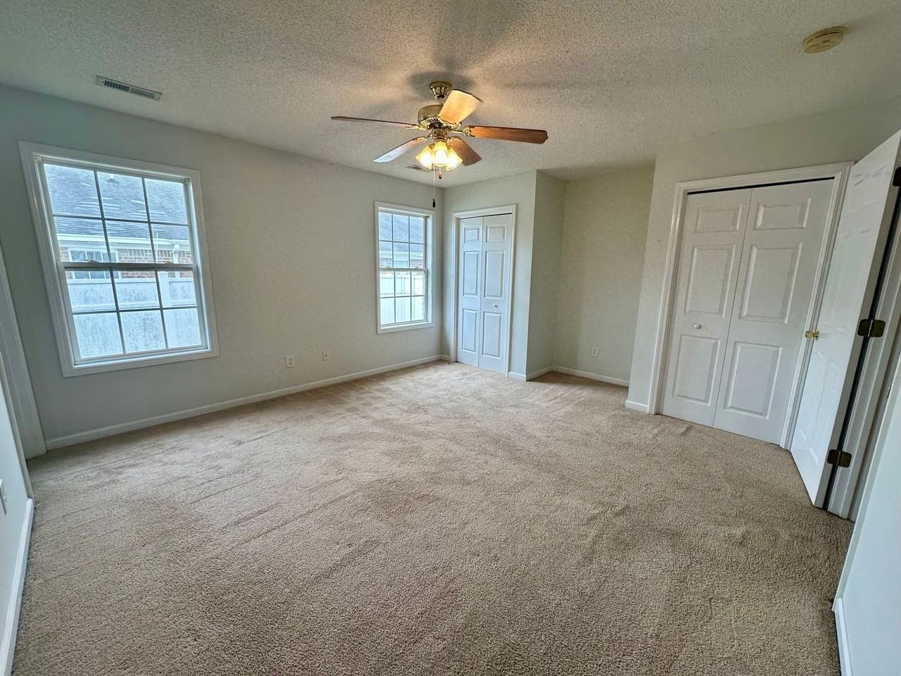 2290 Dartmouth Dr - Photo 6 of 11