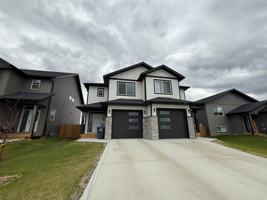 featured image of 8405 700-000 - 8405 - 79a Street #1