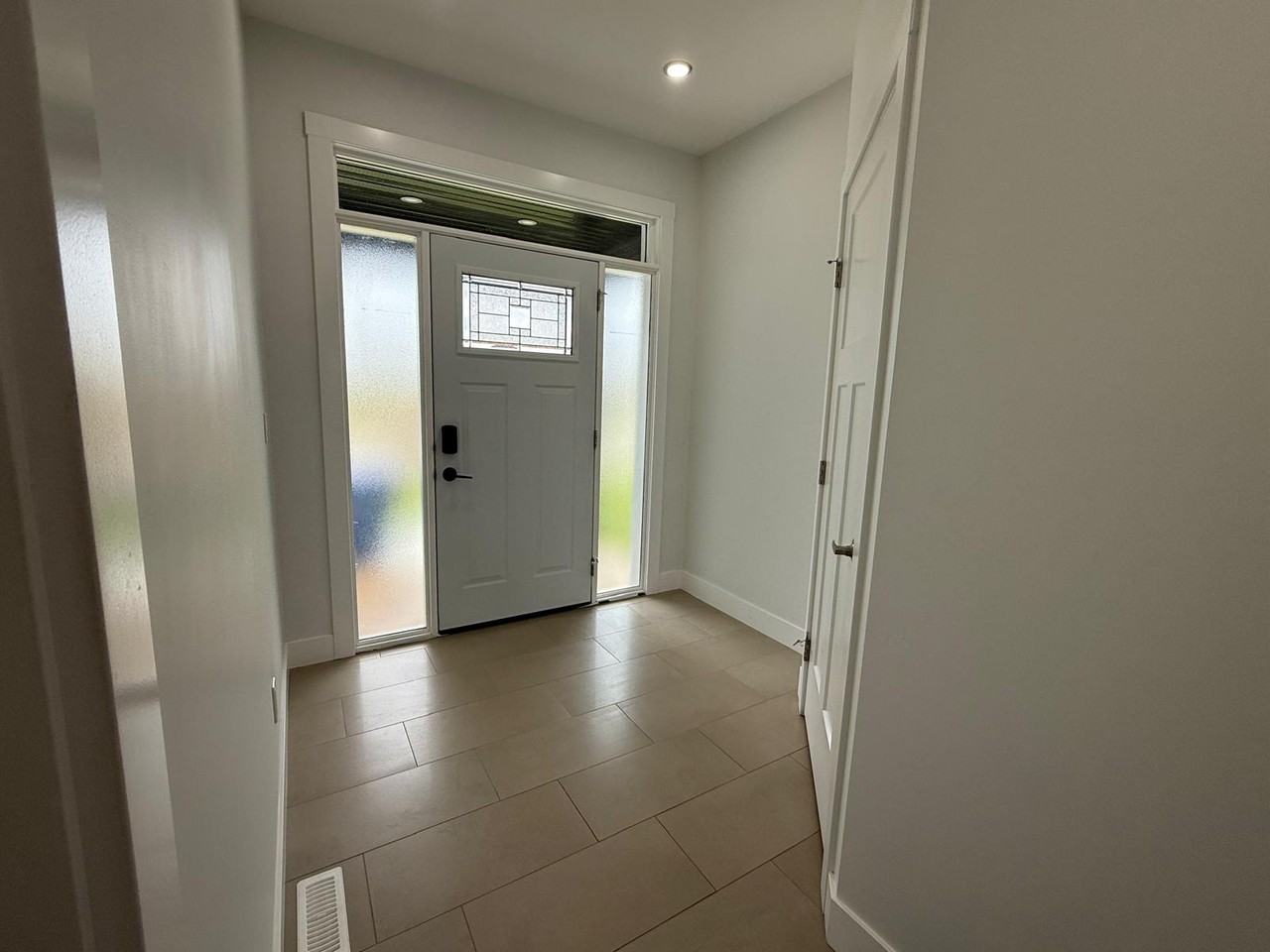 8405 700-000 - 8405 - 79a Street #1 - Photo 6 of 30